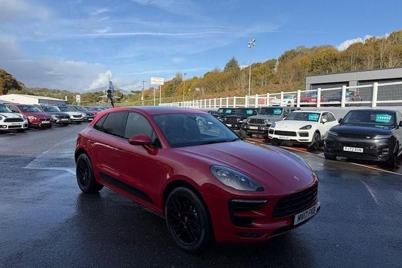 Used 2017 Porsche Macan SUV | £34,999 (Expensive) - Image 1/1