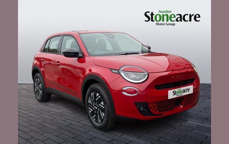 Green New 2025 Fiat 600 S Hatchback | £22,995 (Fair price) - Image 1/2