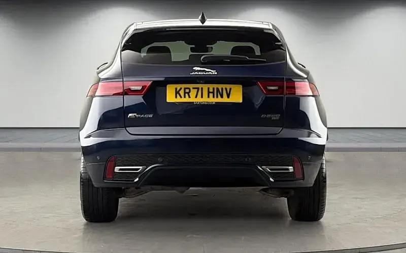 Usado Jaguar E-Pace R-Dynamic 204 HP (150 kW) 2021 Azul SUV