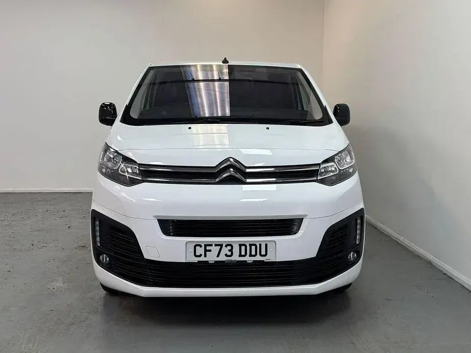Used Citroën Dispatch 100 HP (73 kW) 2023 White MPV