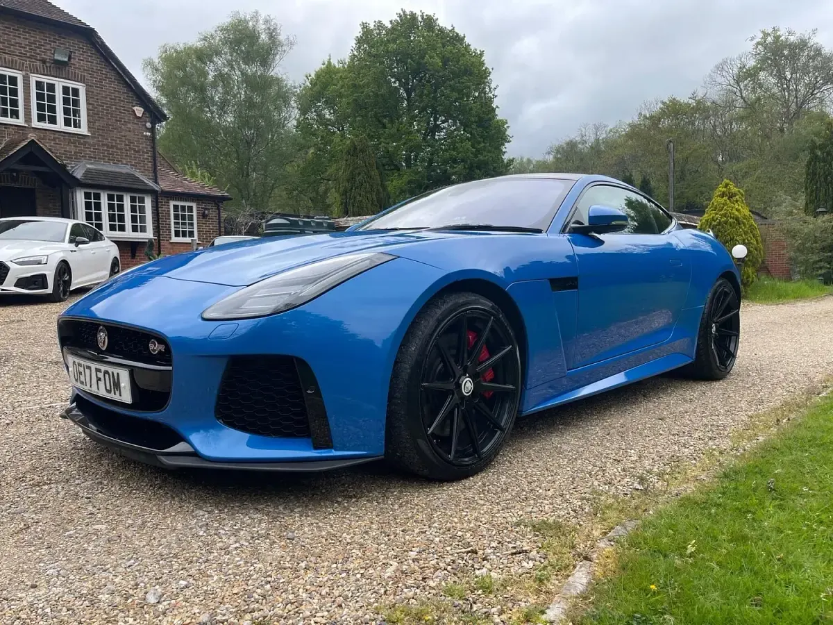 Used Jaguar F-Type SVR 575 HP (422 kW) 2017 Blue Coupe