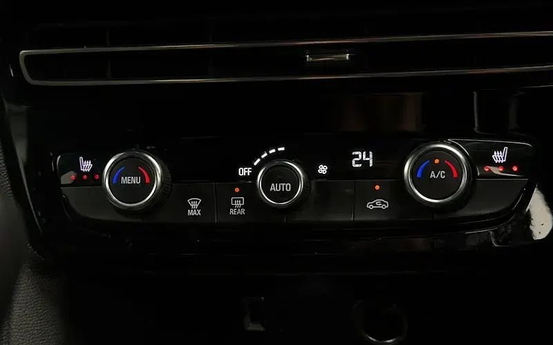 Used Vauxhall Mokka Ultimate 136 HP (100 kW) 2023 Black SUV