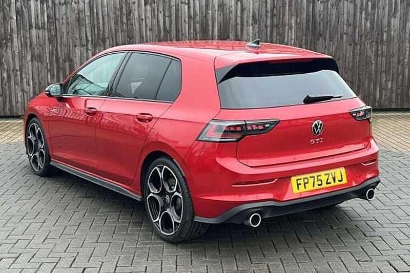 New VW Golf VIII GTI 265 HP (194 kW) 2026 Red Hatchback