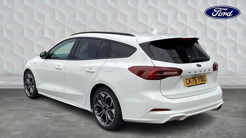 Used Ford Focus ST-Line X 2025 White Estate