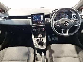 Used Renault Clio V Iconic 100 HP (73 kW) 2020 Orange Hatchback