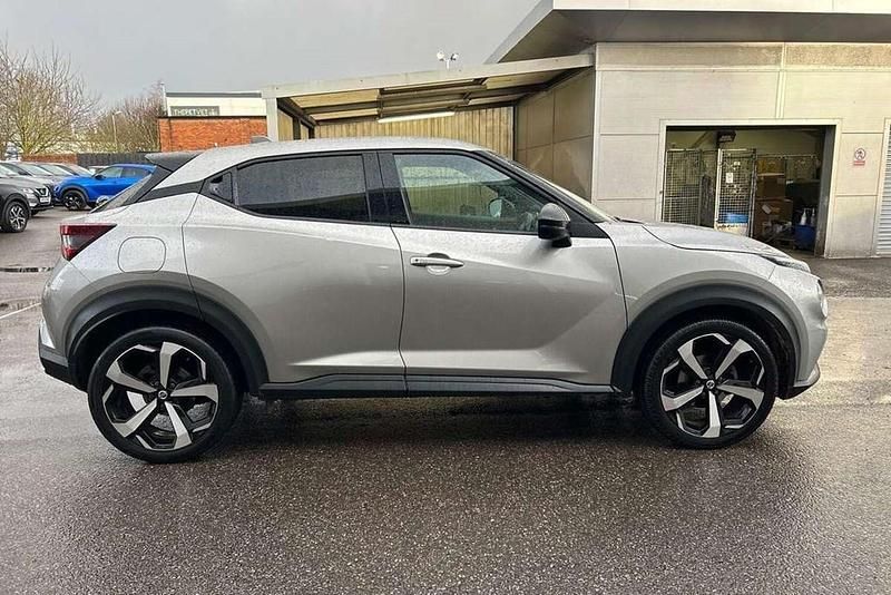 Used Nissan Juke Tekna 114 HP (83 kW) 2019 Silver SUV