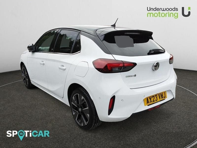 Used Vauxhall Corsa-e Ultimate 98 kW (134 HP) 2023 White Hatchback