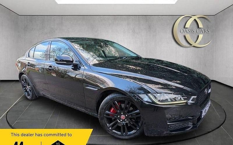 Begagnad Jaguar XE Ingenium 200 HK (147 kW) 2019 Sedan