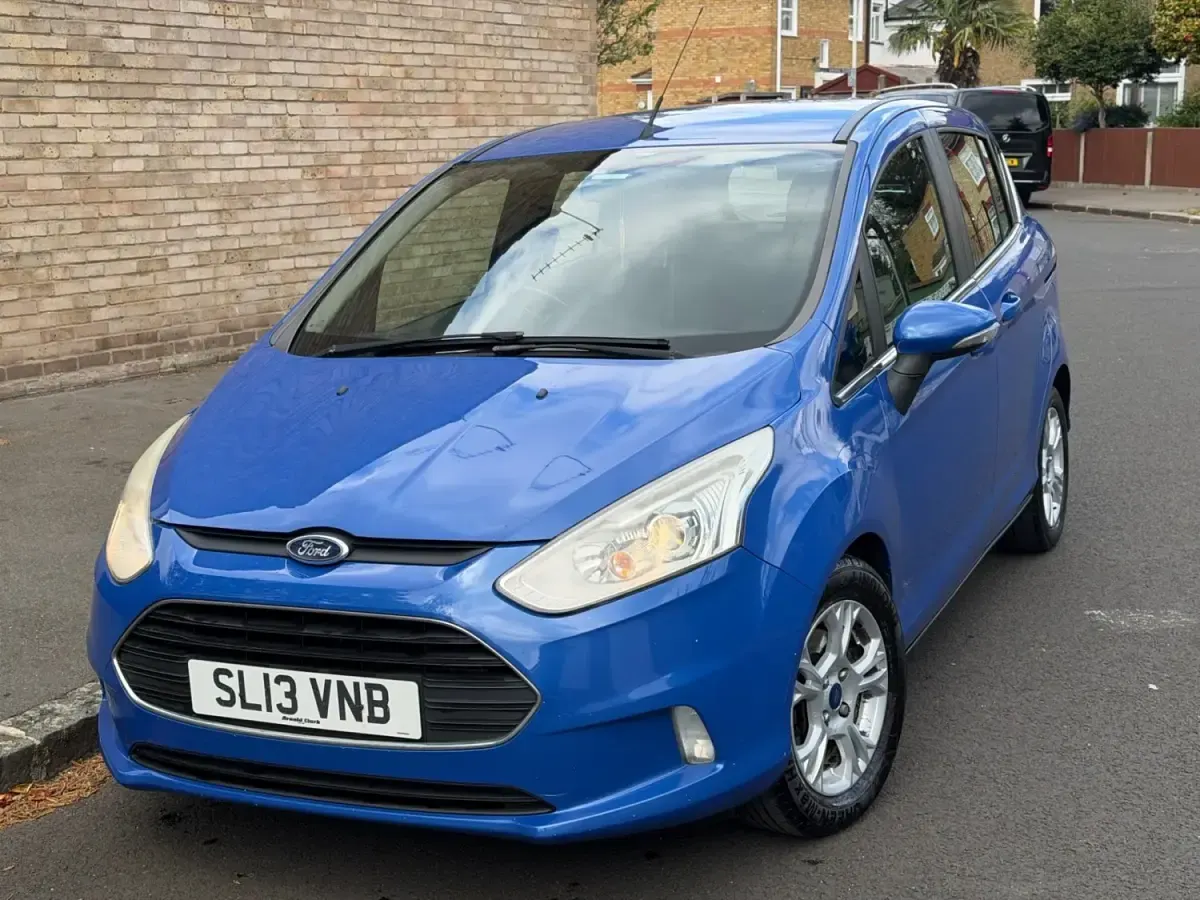 Używany Ford B-MAX Zetec 105 KM (77 kW) 2013 Niebieski Minivan