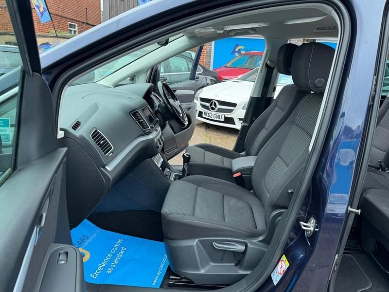 Used VW Sharan SE 184 HP (135 kW) 2017 Blue MPV