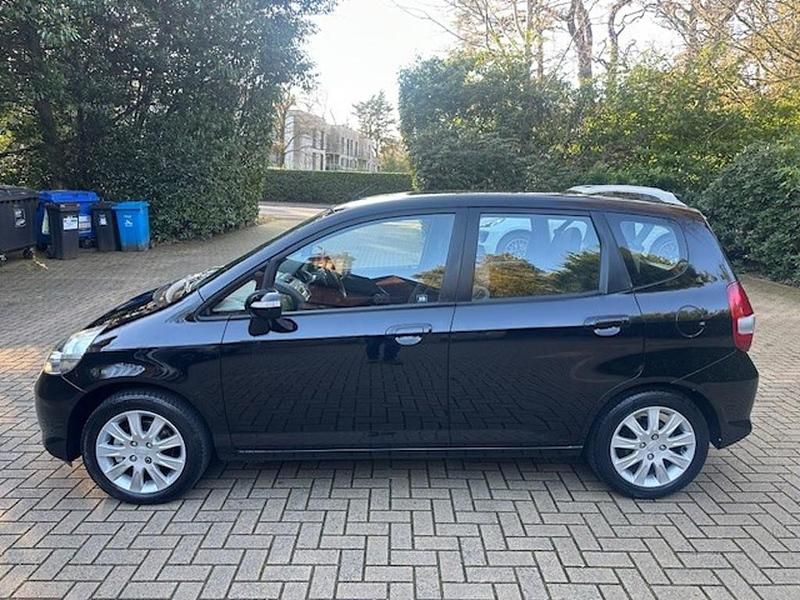 Used Honda Jazz SE 100 HP (73 kW) 2009 Black Hatchback
