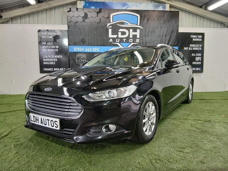 Used Ford Mondeo Zetec 160 HP (117 kW) 2015 Black Estate