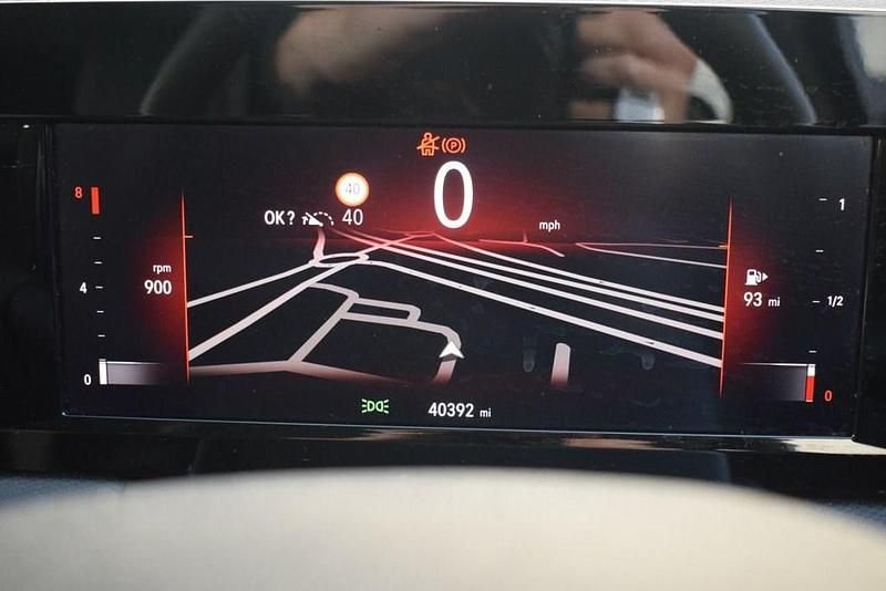 Used Vauxhall Astra Design Edition 130 HP (95 kW) 2022 Black Hatchback