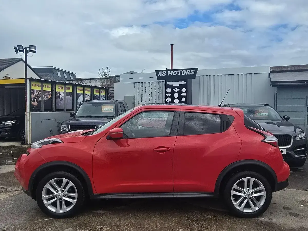 Used Nissan Juke Acenta Premium 113 HP (83 kW) 2014 Red SUV