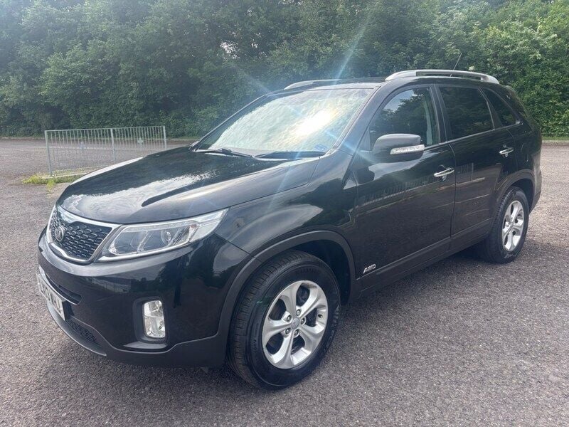 Black Used 2013 Kia Sorento 2 SUV | £5,990 (Good price) - Image 1/4