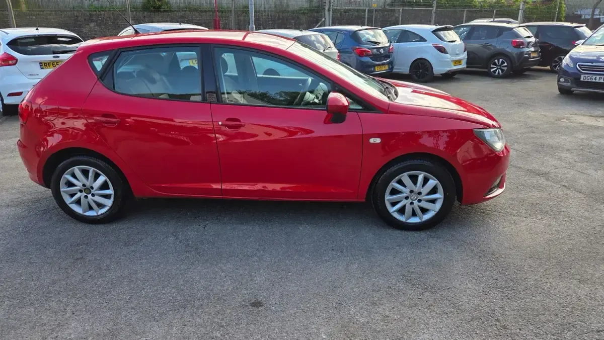 Usado Seat Ibiza SE 2012 Vermelho Citadino