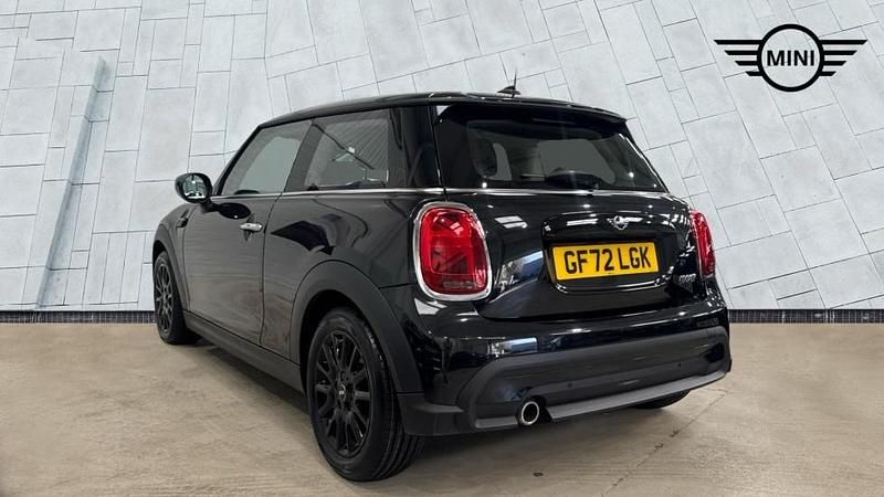 Used Mini Cooper Classic 134 HP (98 kW) 2022 Black Hatchback