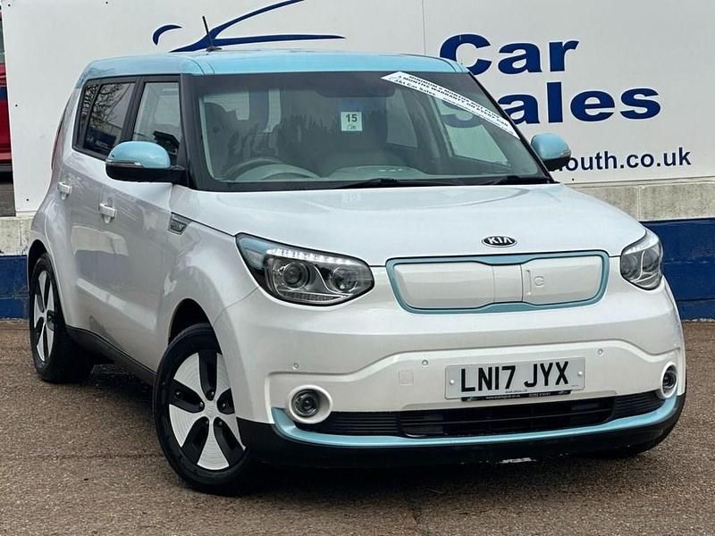 White Used 2017 Kia Soul EV 2 SUV | £7,995 (Fair price) - Image 1/4
