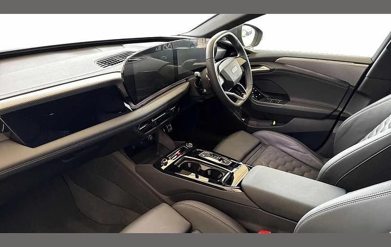 Used Audi e-tron S-Line 266 kW (362 HP) 2025 Grey SUV