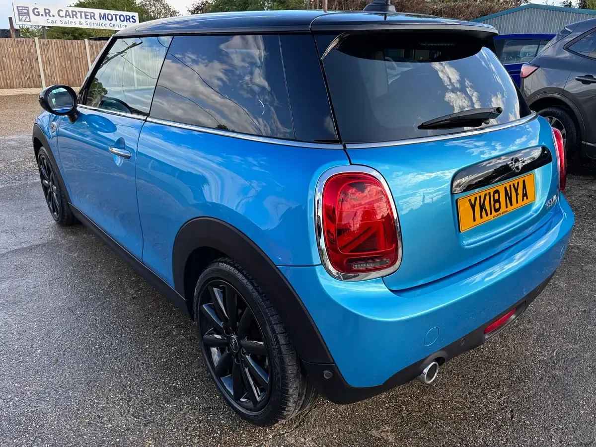 Used Mini Cooper D Hatch 2018 Blue Hatchback