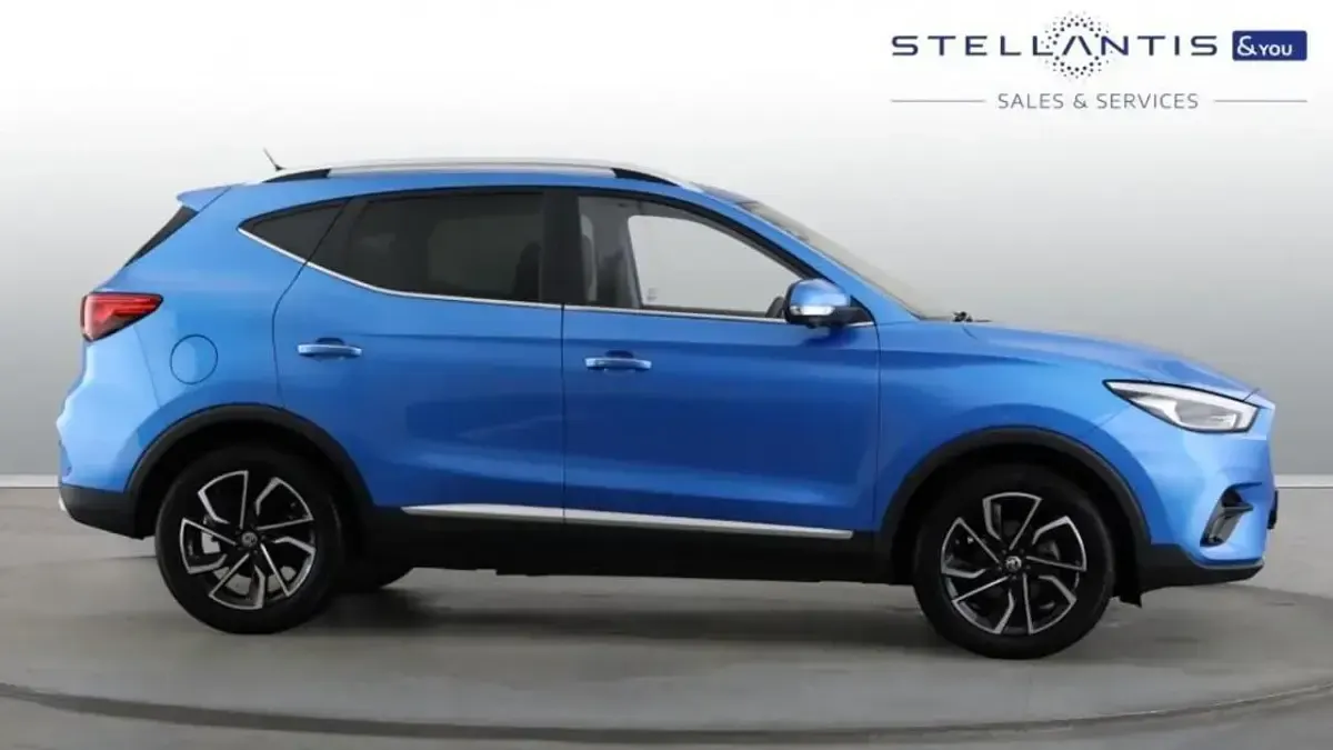 Used MG ZS Exclusive 109 HP (80 kW) 2023 Blue SUV