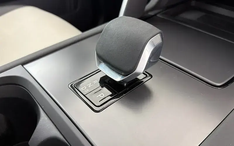 Used Land Rover Discovery Sport HSE Dynamic 204 HP (150 kW) 2025 White SUV