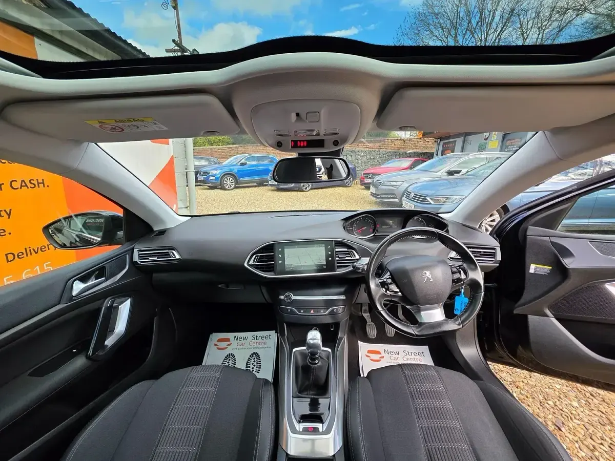 Used Peugeot 308 Allure 2019 Black Hatchback