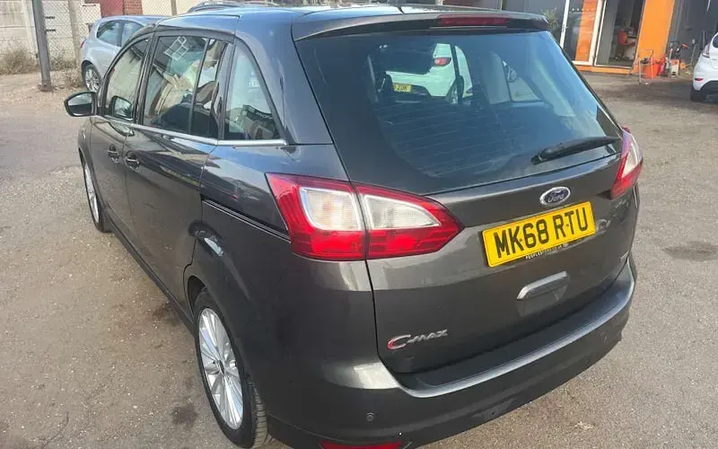 Used Ford Grand C-Max Titanium 125 HP (91 kW) 2018 Grey MPV