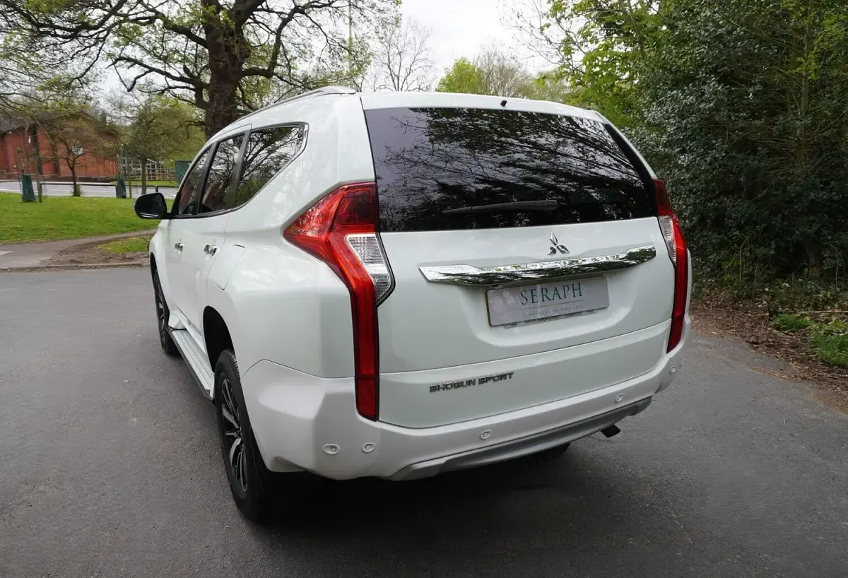 Used Mitsubishi Shogun 178 HP (130 kW) 2020 White SUV