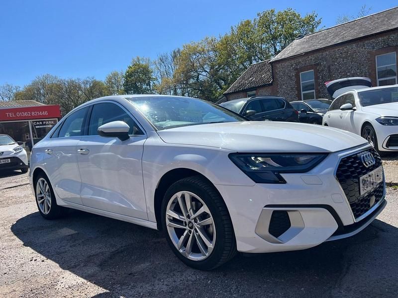 Begagnad Audi A3 Sport 2023 Vit Sedan