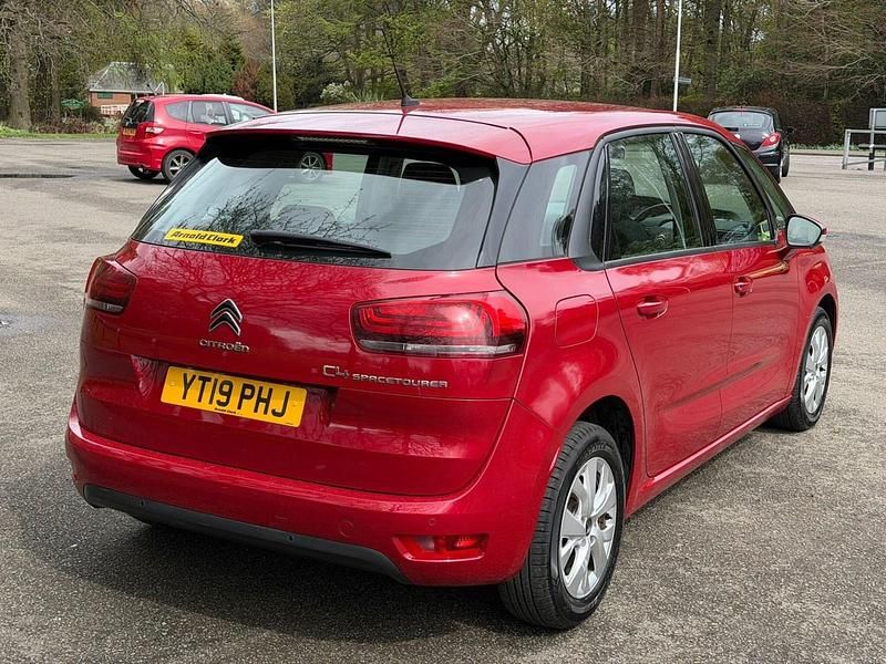 Used Citroën C4 PureTech 2019 Red MPV