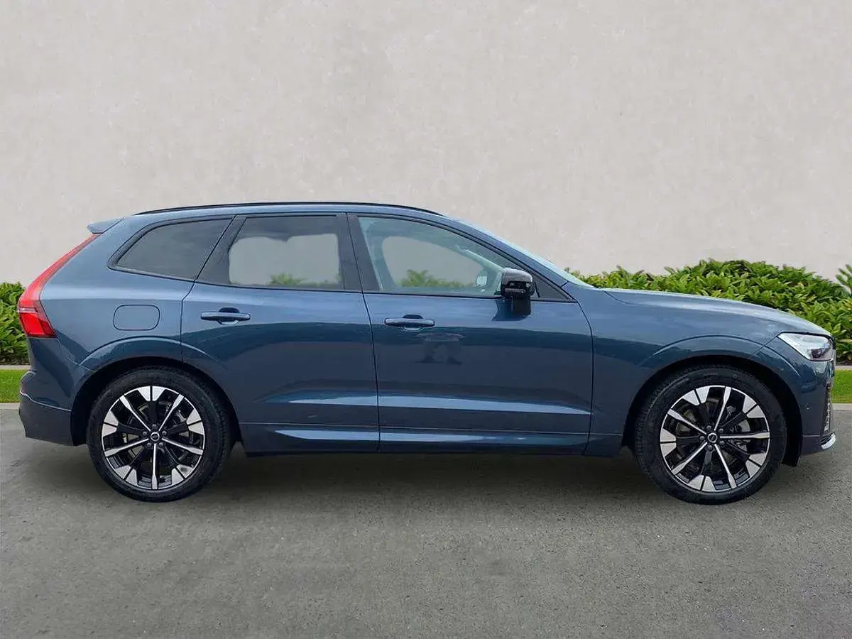 New Volvo XC60 Ultra 401 HP (294 kW) 2026 Denim blue SUV