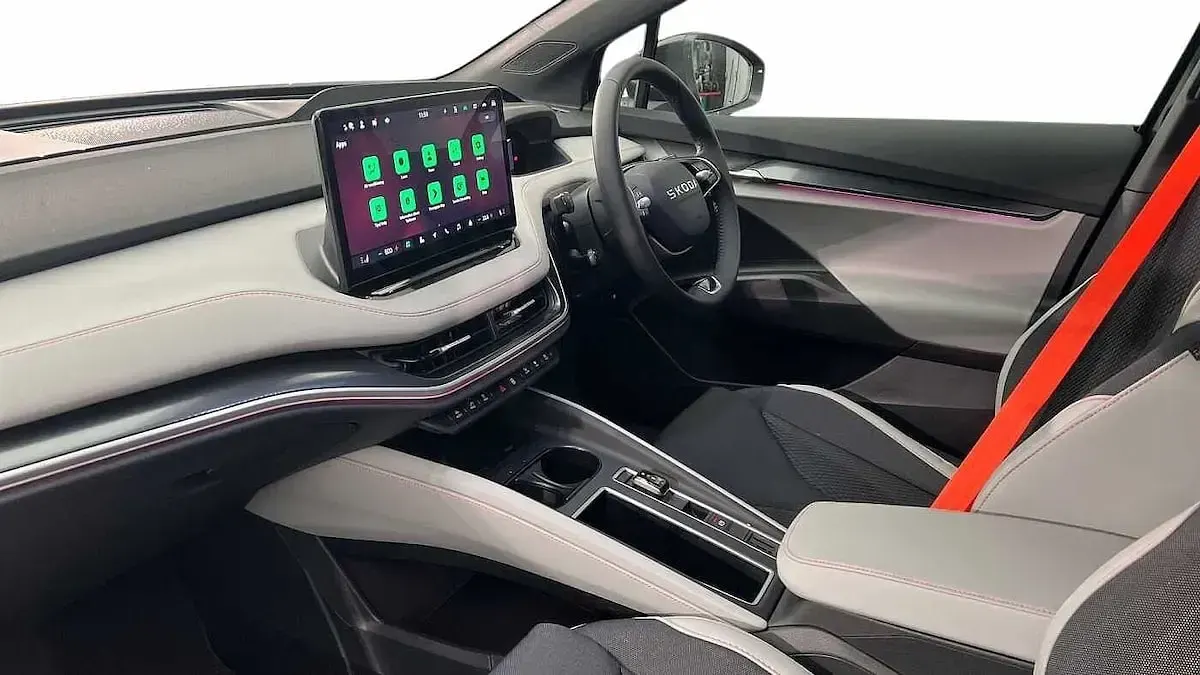 New Skoda Enyaq iV 210 kW (286 HP) 2026 Black magic pearl effect SUV