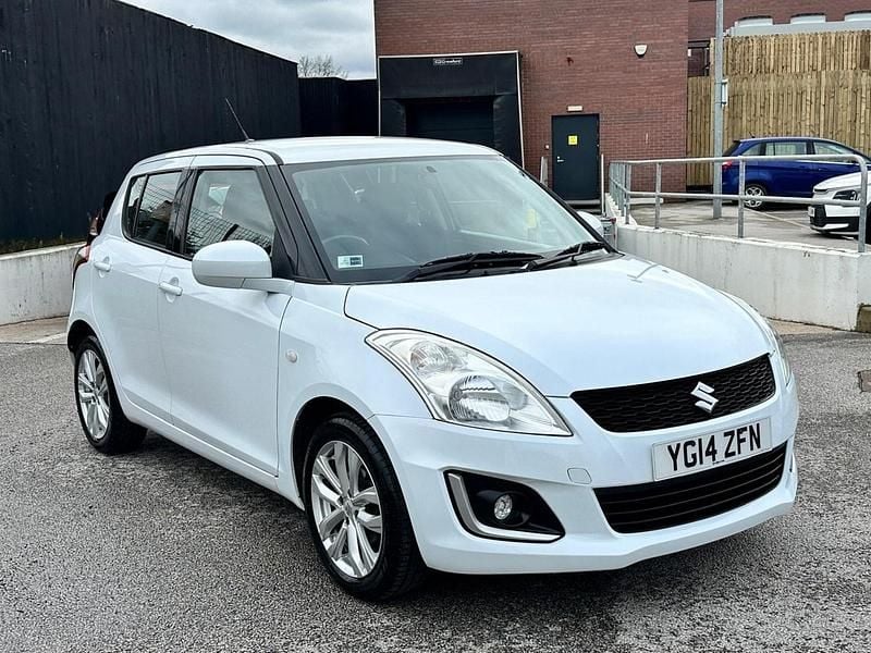 Used Suzuki Swift SZ3 2014 White Hatchback