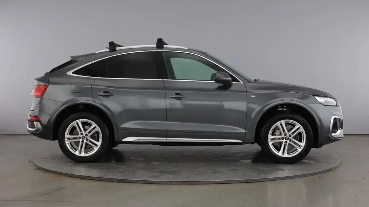 Usado Audi Q5 Sportback S-Line 261 HP (191 kW) 2021 Cinzento SUV