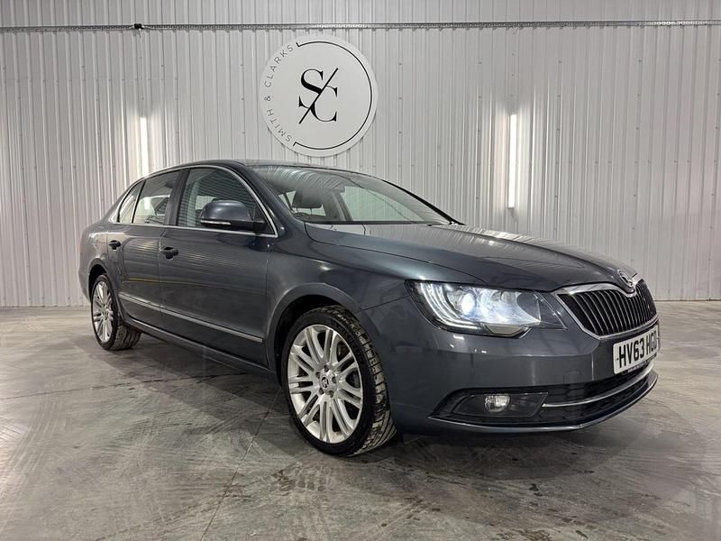 Used Skoda Superb Elegance 140 HP (102 kW) 2013 Grey Hatchback