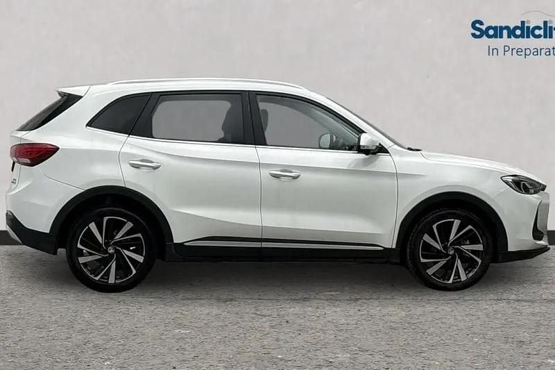 Used MG ZS Trophy 196 HP (144 kW) 2024 Solid  arctic white SUV
