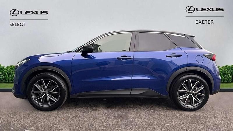 Used Lexus LBX 136 HP (100 kW) 2024 Dark blue/black SUV