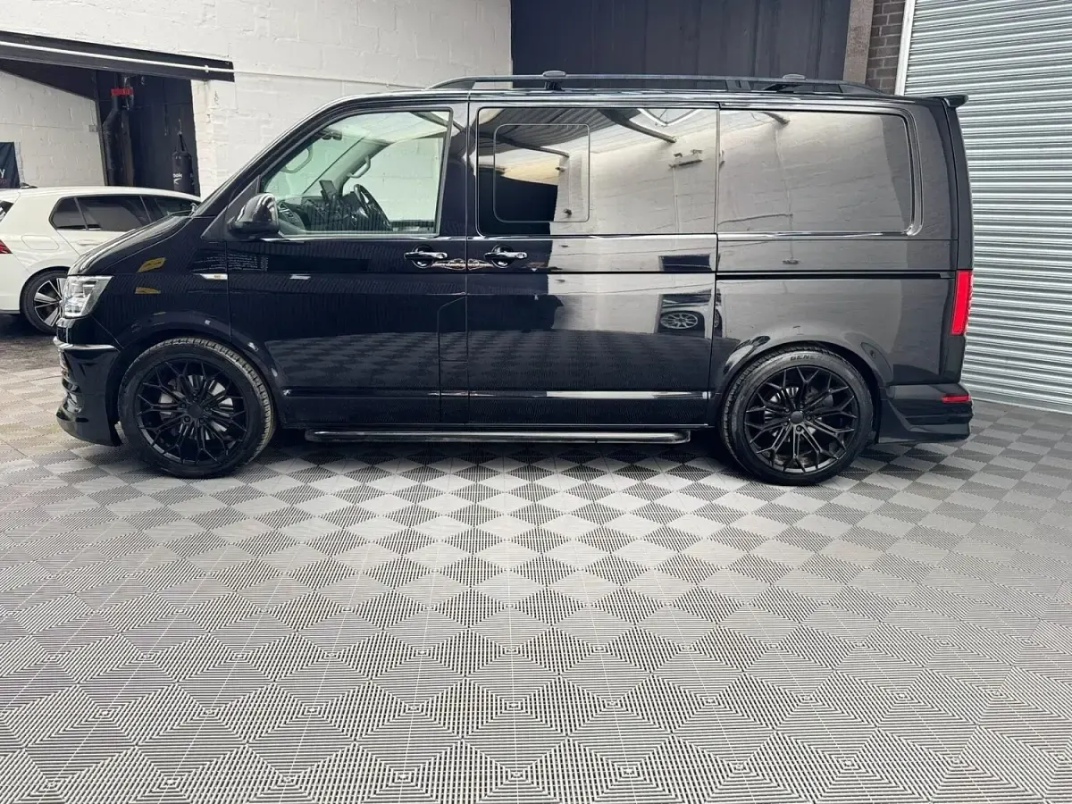 Used VW T6.1 Highline 201 HP (147 kW) 2019 Black Van