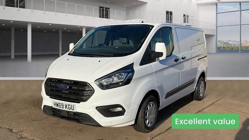 White Used 2019 Ford Transit Custom Trend Van | £9,995 (Fair price) - Image 1/4