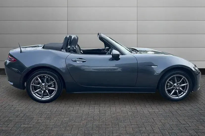 Used Mazda MX5 Exclusive-Line 130 HP (95 kW) 2023 Machine grey Cabriolet