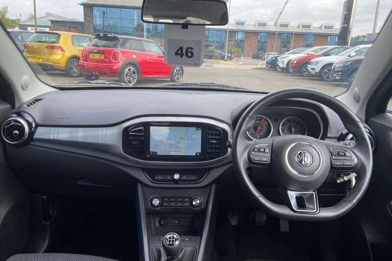 Image 3/4