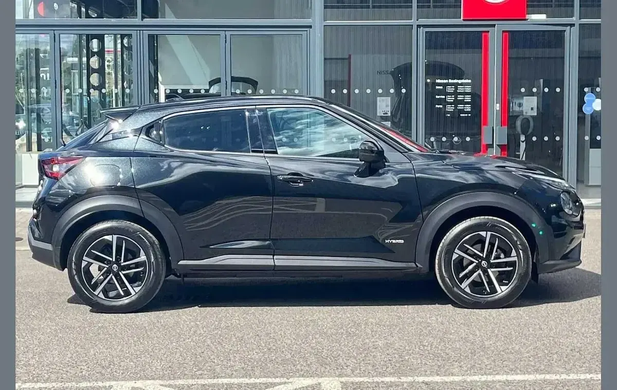 Used Nissan Juke N-Connecta 143 HP (105 kW) 2024 Black SUV