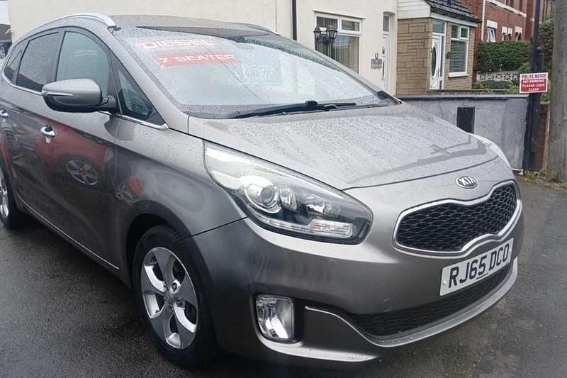 Silver Used 2015 Kia Carens MPV | £4,695 (Fair price) - Image 1/1