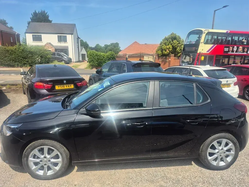 Used Vauxhall Corsa Edition 75 HP (55 kW) 2022 Black Hatchback