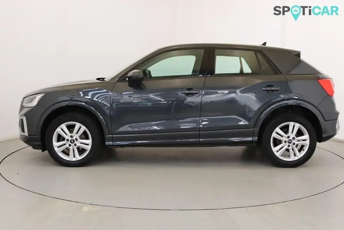 Begagnad Audi Q2 Sport 148 HK (108 kW) 2022 Grå SUV