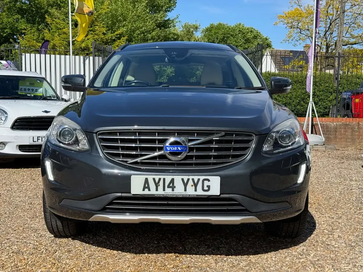 Usado Volvo XC60 SE 181 CV (133 kW) 2014 Gris SUV