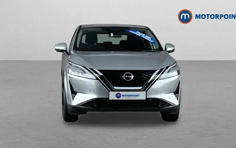 Used Nissan Qashqai Acenta Premium 140 HP (102 kW) 2023 Silver SUV