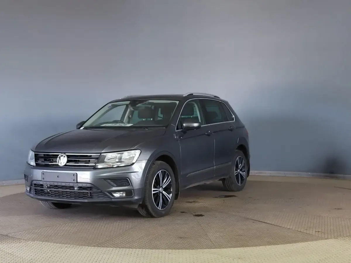 Used VW Tiguan SE 190 HP (139 kW) 2019 Grey SUV