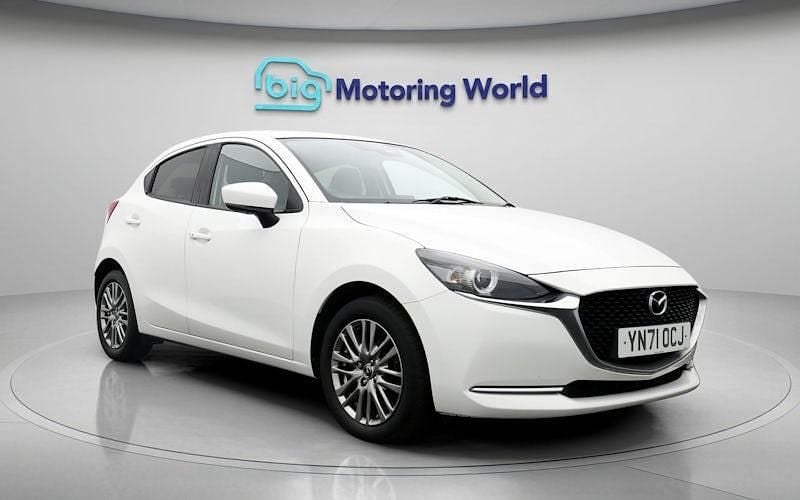 Used Mazda 2 Inclusive 90 HP (66 kW) 2021 White Hatchback